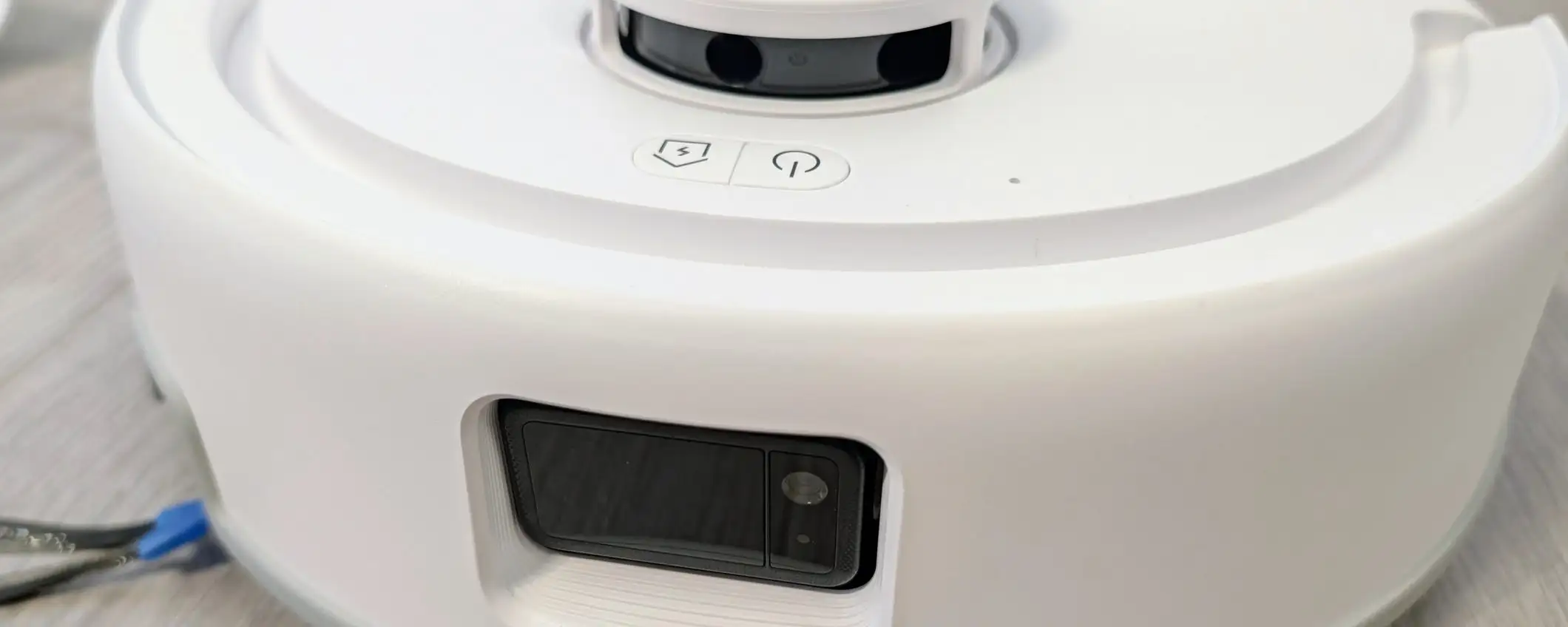 Ecovacs DEEBOT Mini 2: la recensione del robot compatto con stazione OMNI
